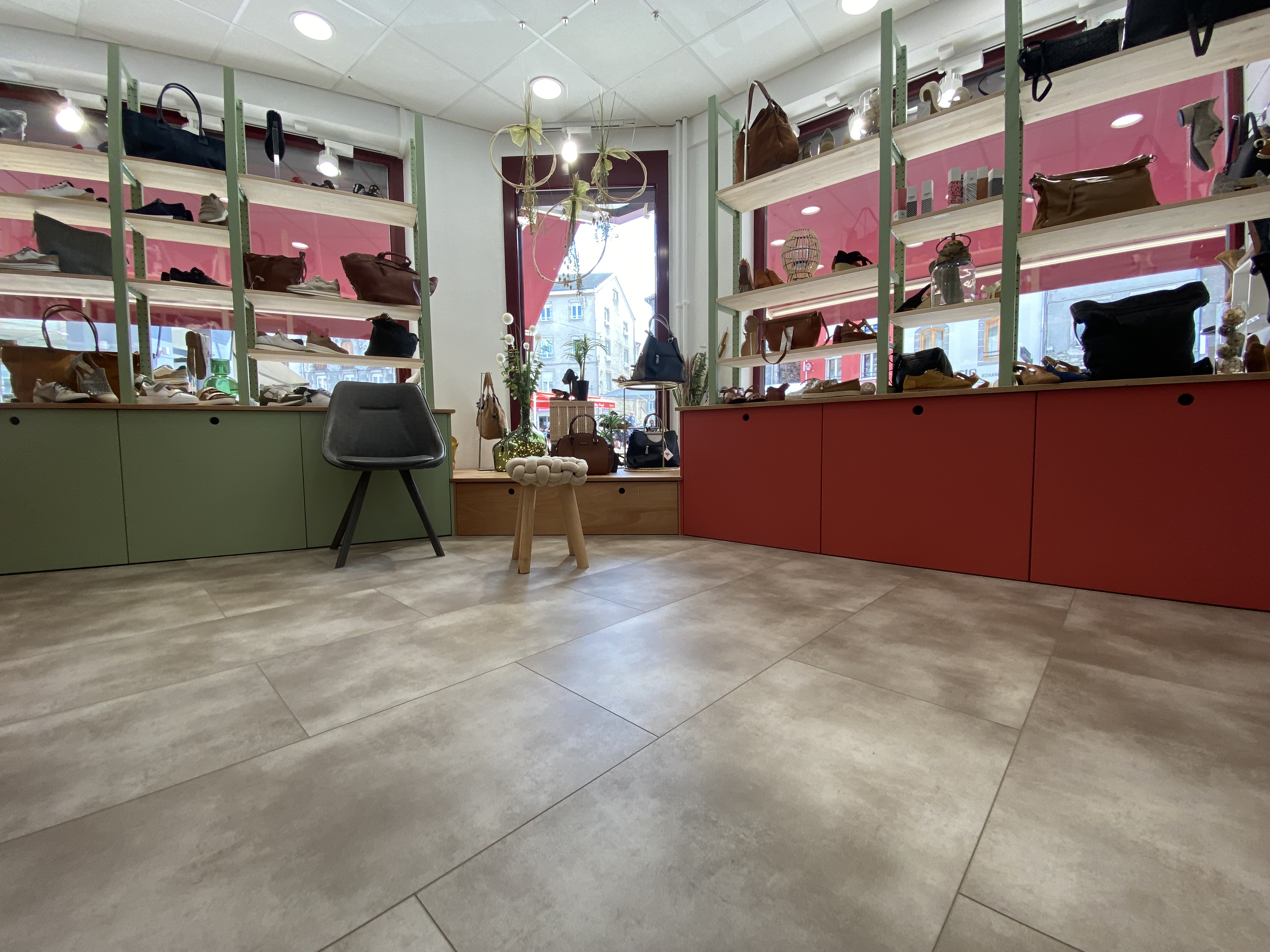 Après - Magasin de chaussures à Yssingeaux