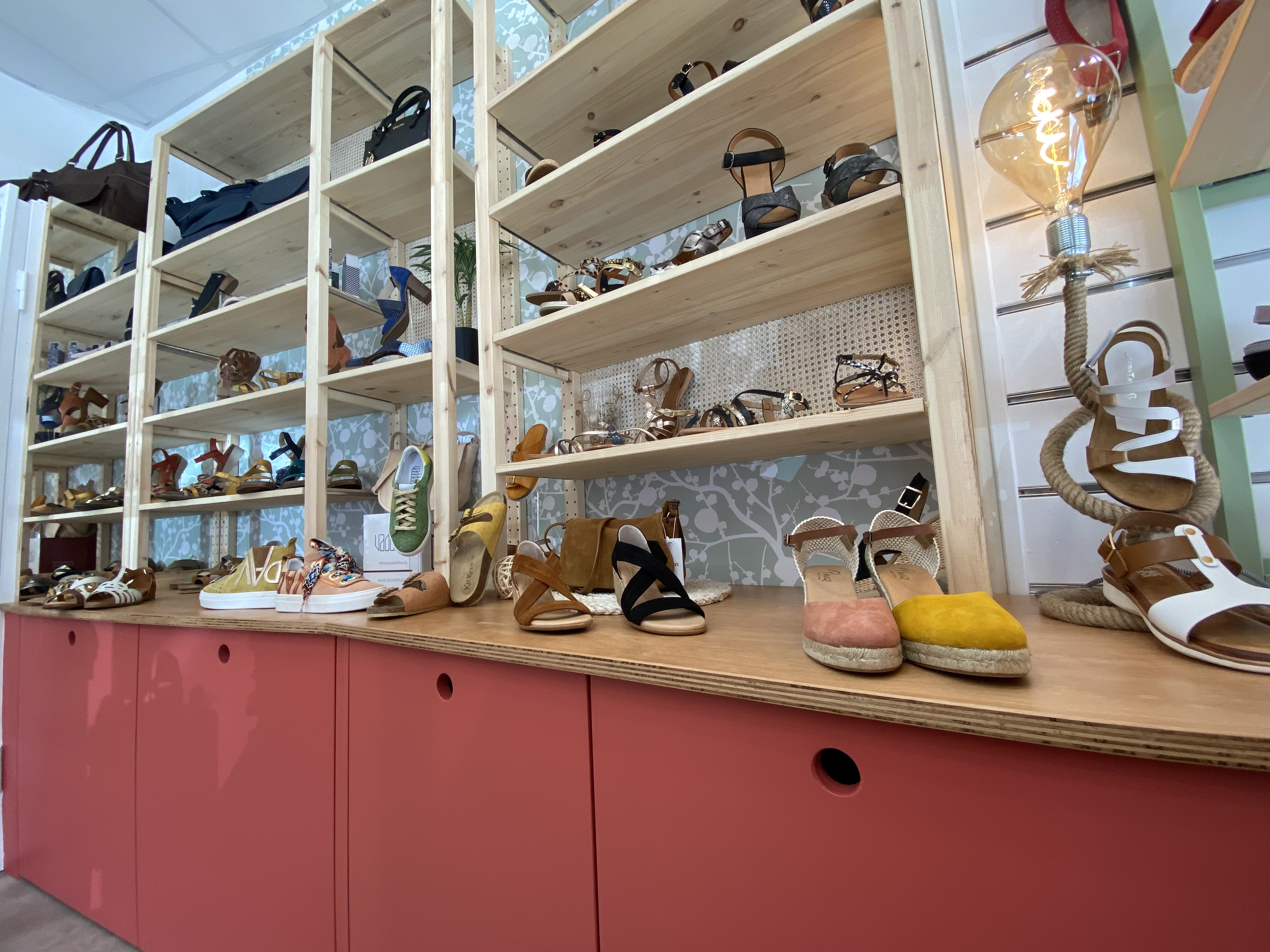 Après - Magasin de chaussures à Yssingeaux